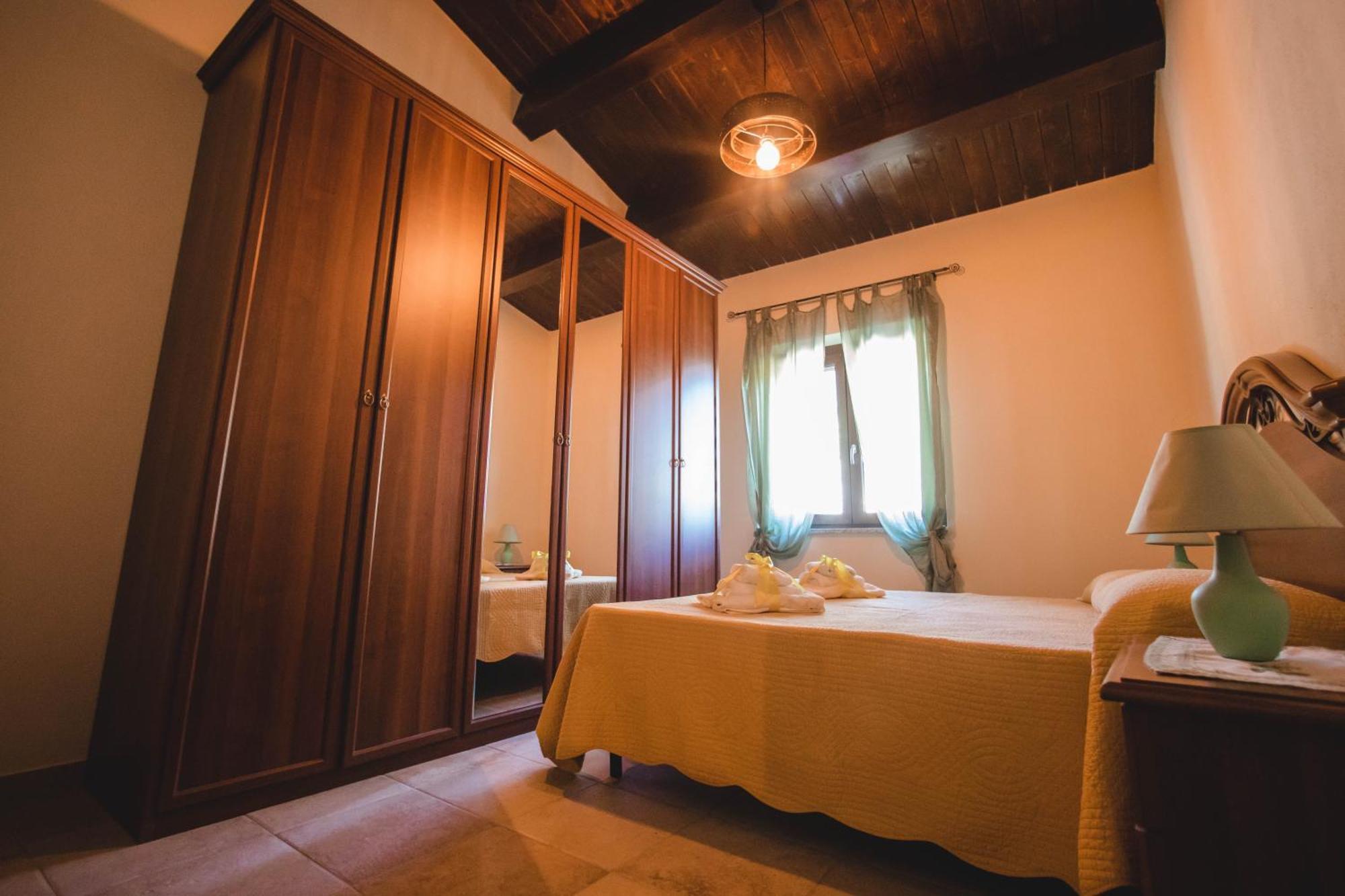 Calami - Villa Romeo - Private Apartments With Pool, Seaview & Olive Grove Santa Caterina Dello Ionio Marina Exterior photo
