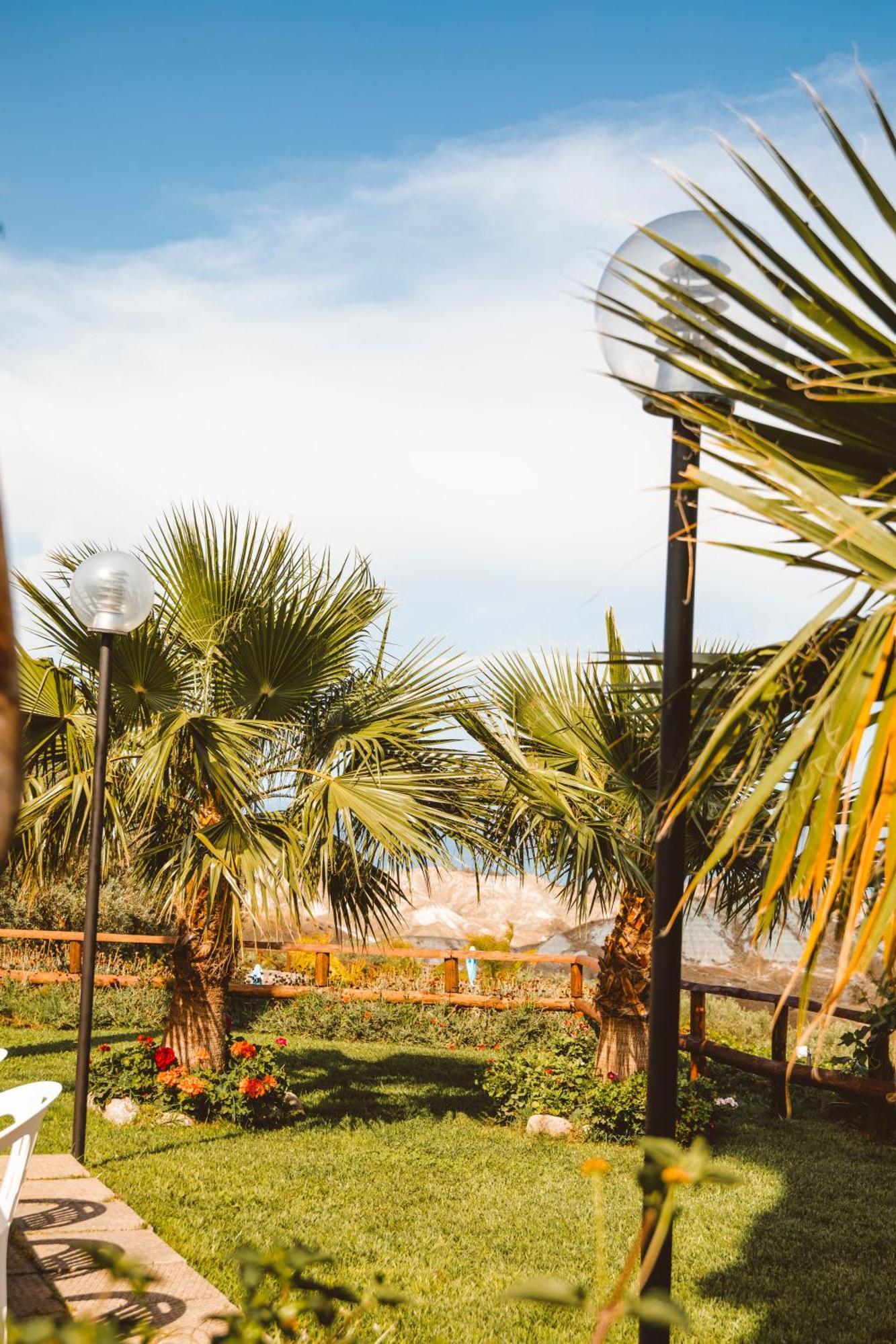 Calami - Villa Romeo - Private Apartments With Pool, Seaview & Olive Grove Santa Caterina Dello Ionio Marina Exterior photo